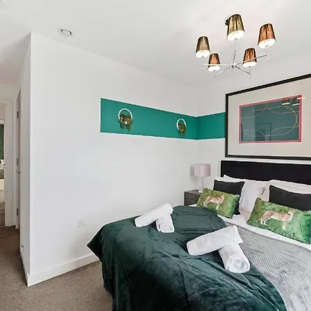 شقة Duplex Penthouse In Leeds - Sleeps 4 *