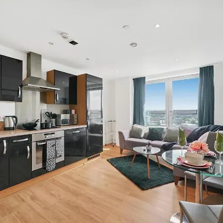 شقة Duplex Penthouse In Leeds - Sleeps 4 ليدز